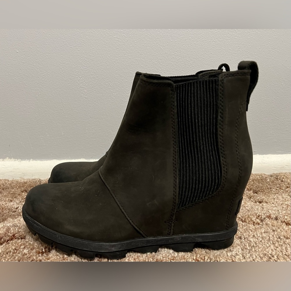 SOREL ankle wedge boots